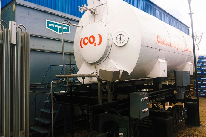 Site photo showing the monitored CO2 tank installation
