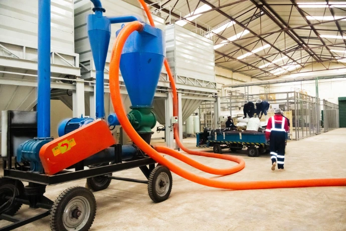 Industrial silo weighing tank system designed for accurate grain weighing and inventory management.