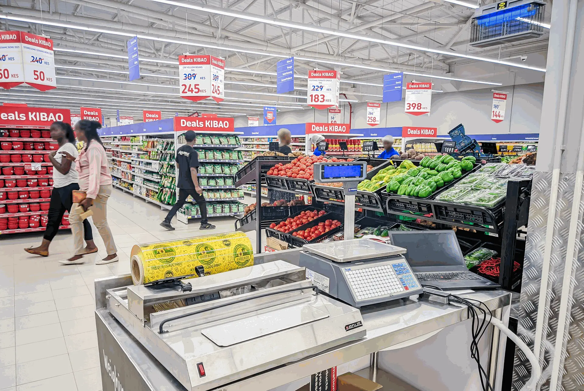 ACLAS smart retail scale installed at Carrefour Kenya by ScalesTech, enabling automated weighing and accurate point-of-sale transactions in supermarket operations."  "Retail scale automation solution by ScalesTech at Carrefour supermarket, featuring ACLAS digital weighing scales for smart checkout and inventory accuracy in Kenya."  "ScalesTech ACLAS smart scales integrated into Carrefour Kenya for automated retail weighing, billing precision, and inventory management optimization."