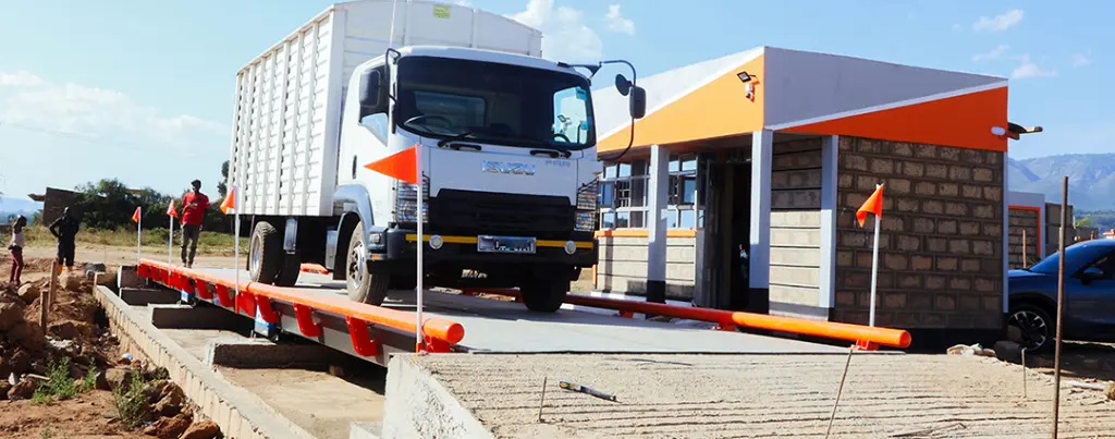 Looking for reliable weighbridge solutions in Kenya? SCALESTECH offers advanced digital weighbridges in Nairobi, Mombasa, Kisumu, Nakuru, Eldoret, and beyond. Our weighbridge systems provide unmatched accuracy and durability for industries including transportation, agriculture, and manufacturing. Choose SCALESTECH for cost-effective, high-quality weighbridge installations tailored to your business needs across Kenya